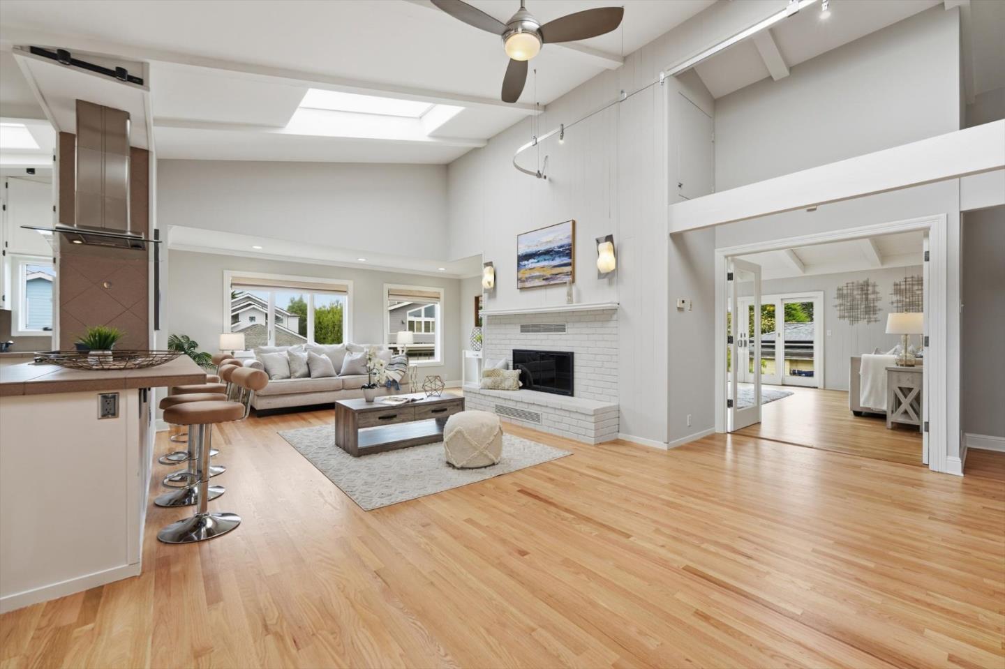 705 Alsace Loraine AVE