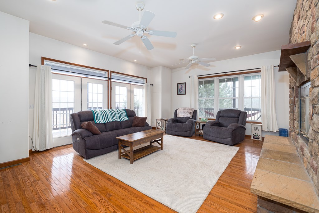 252 Hills Creek Road