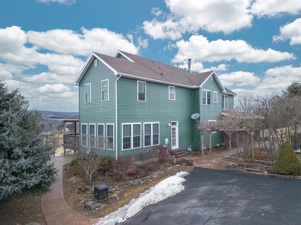 252 Hills Creek Road