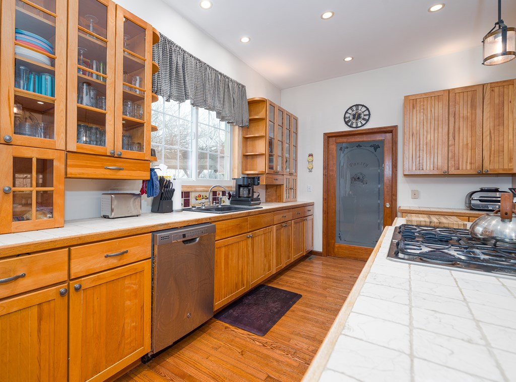 252 Hills Creek Road