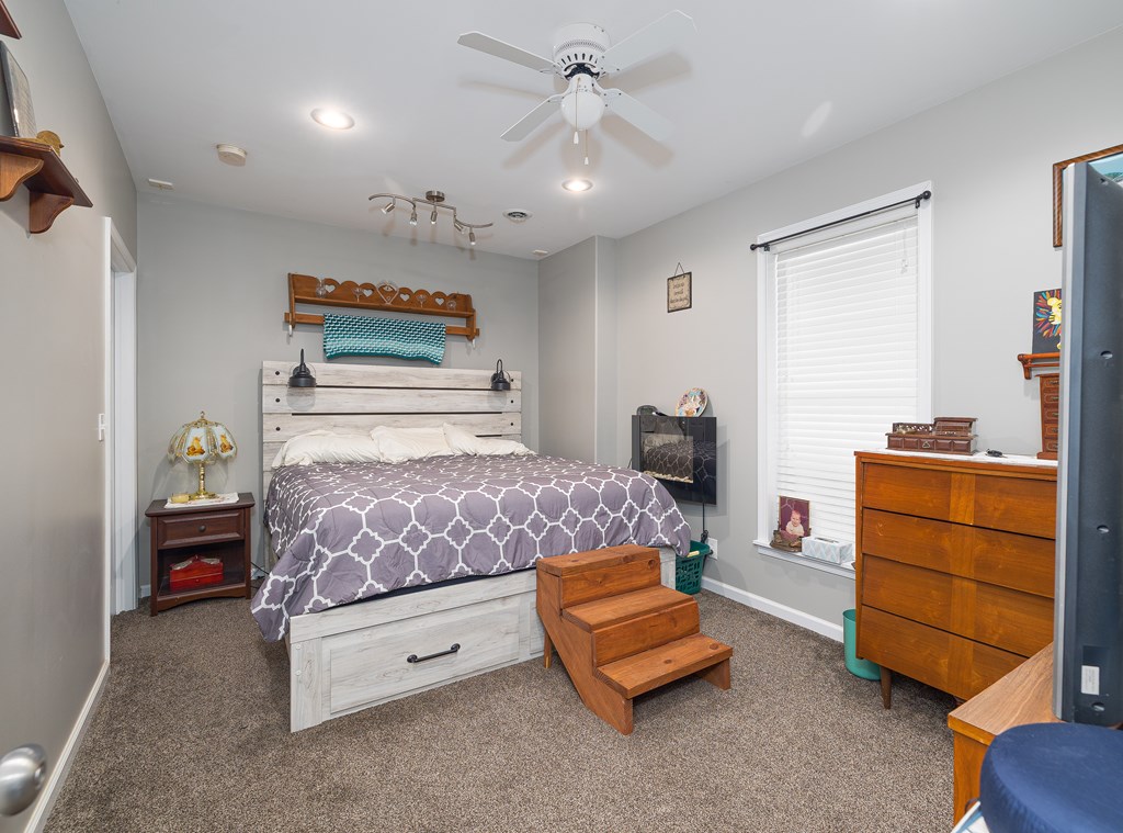 252 Hills Creek Road