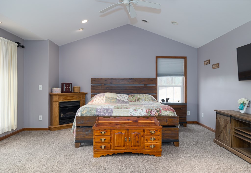 252 Hills Creek Road