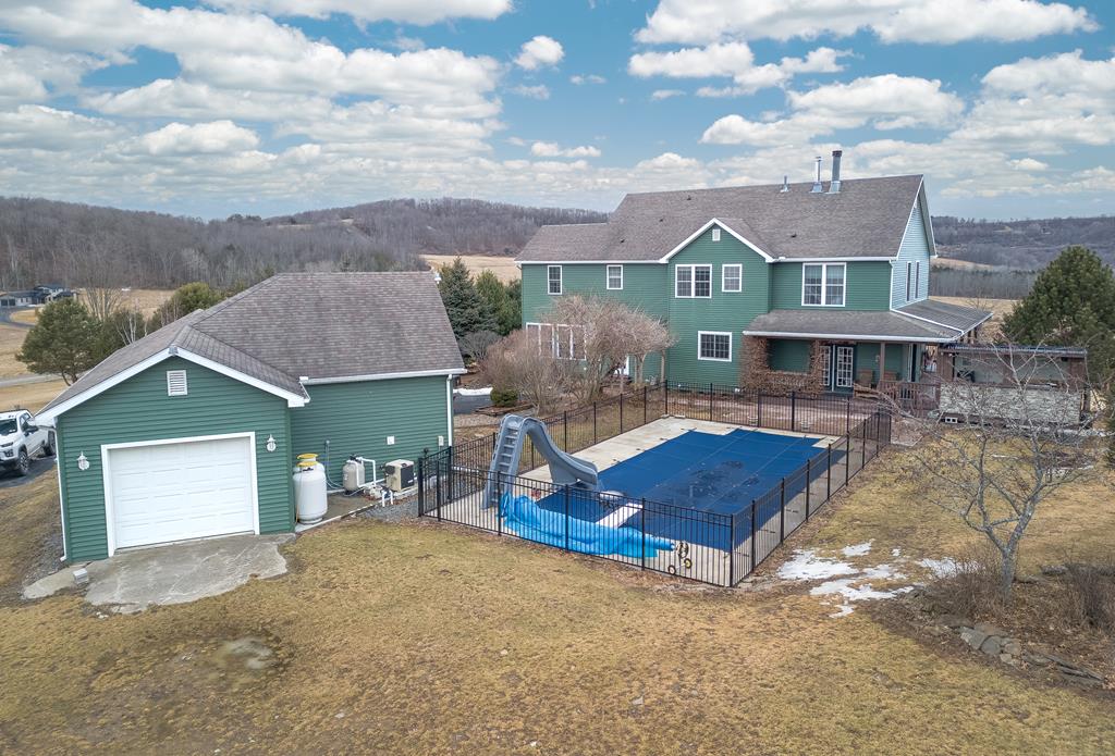 252 Hills Creek Road