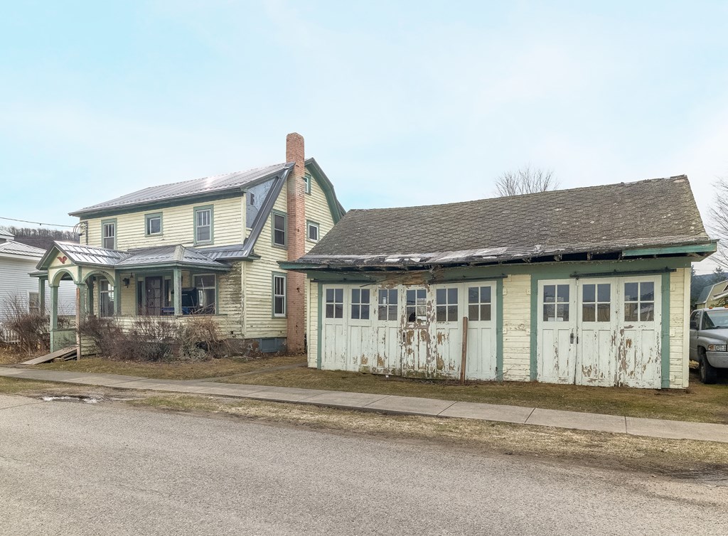 7 Berry Street