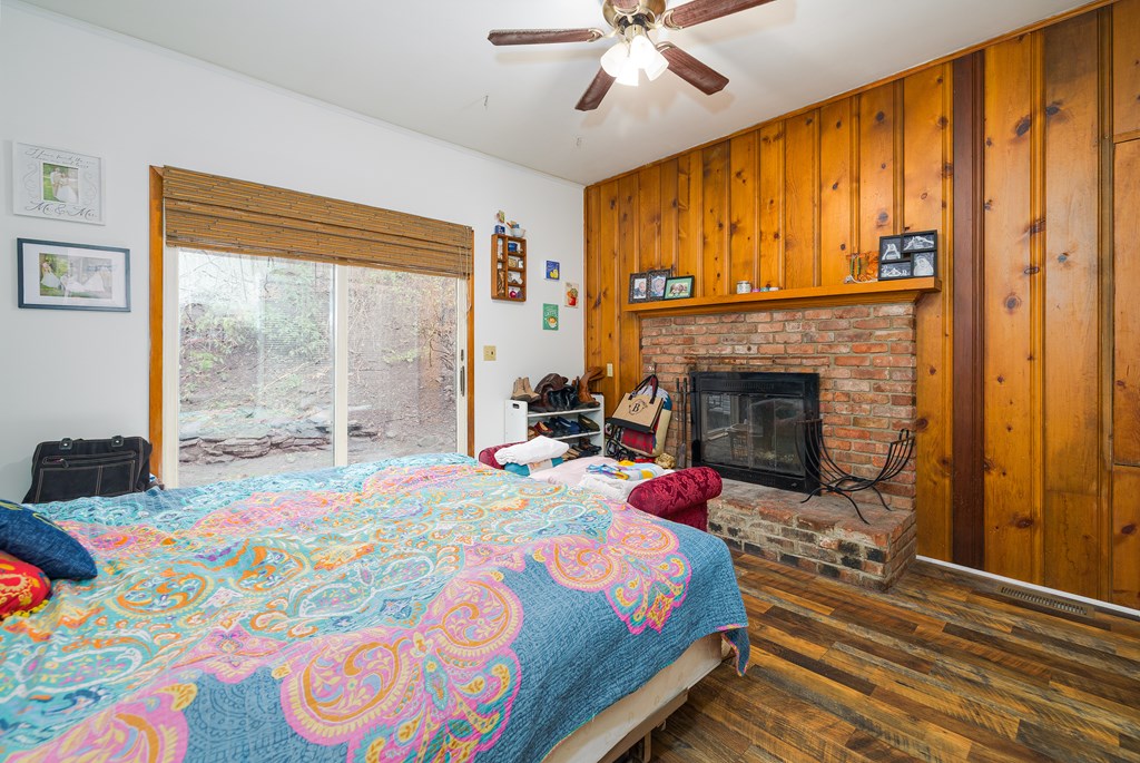 50 Lycoming St