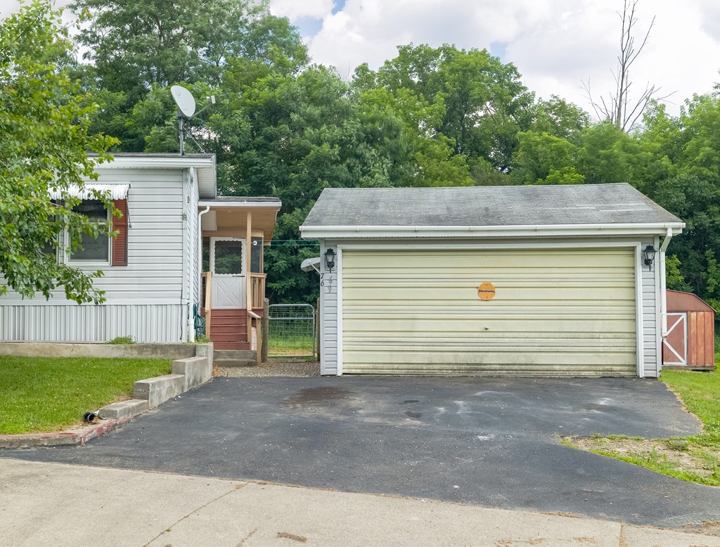 76 Pleasant Drive