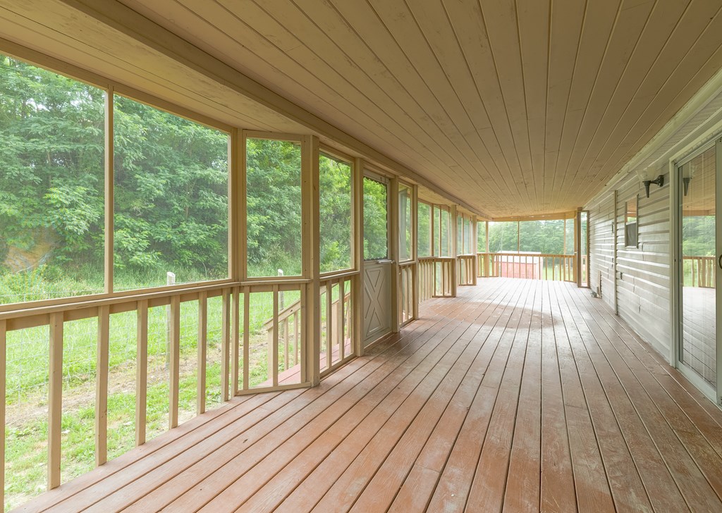 76 Pleasant Drive