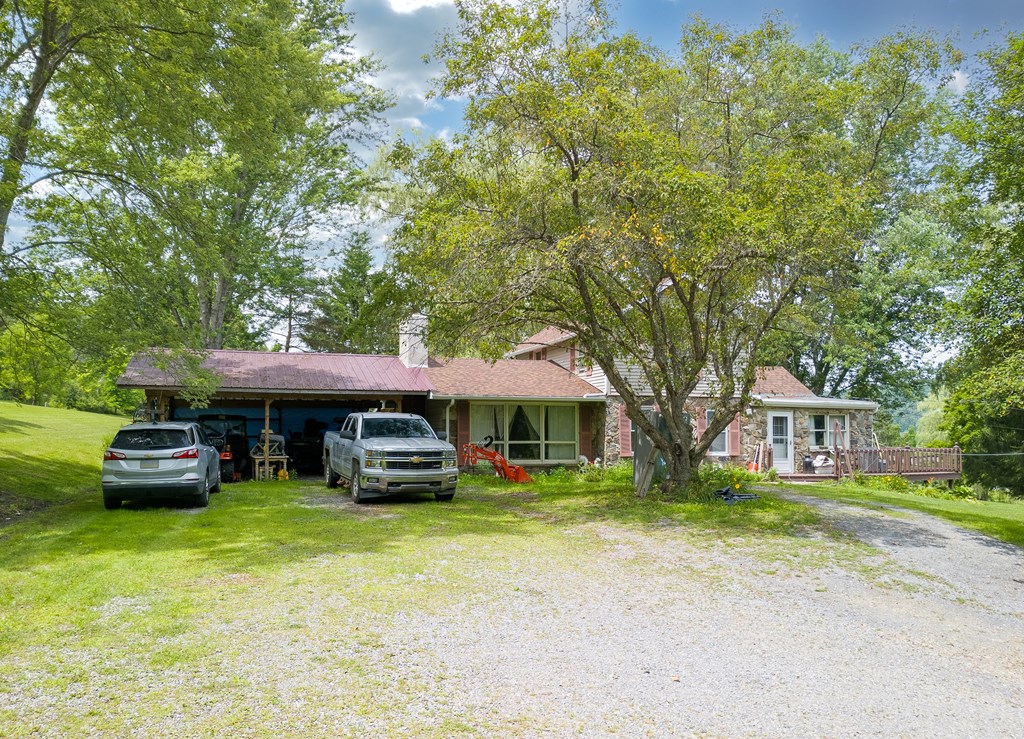 24 Maple Lawn Lane