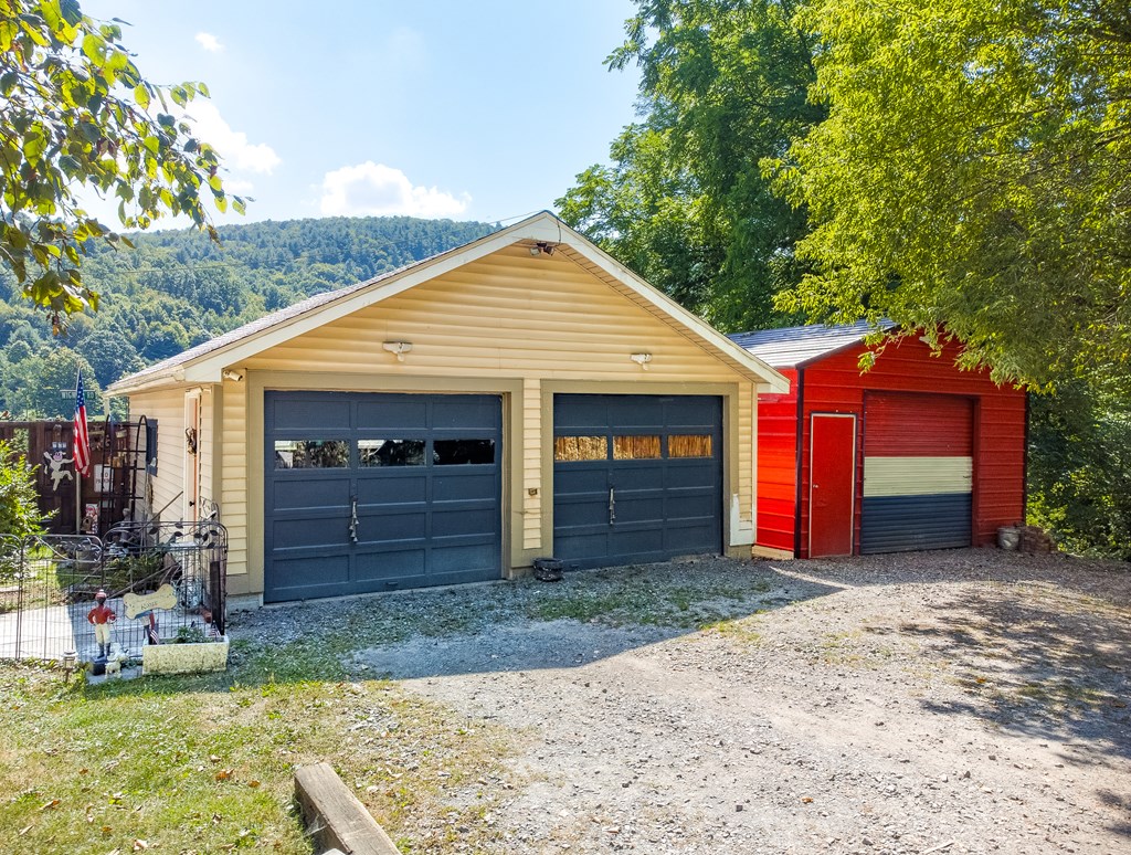 836 Burton Hill Road