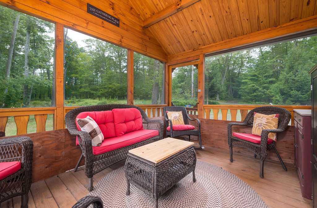 647 Laurel Crest Road