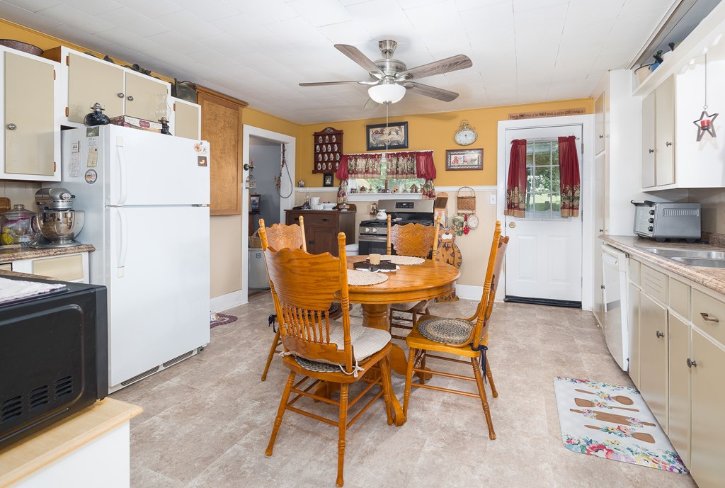 1683 Bliss Road