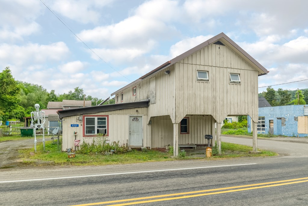 5337 Main St