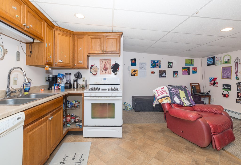 5337 Main St
