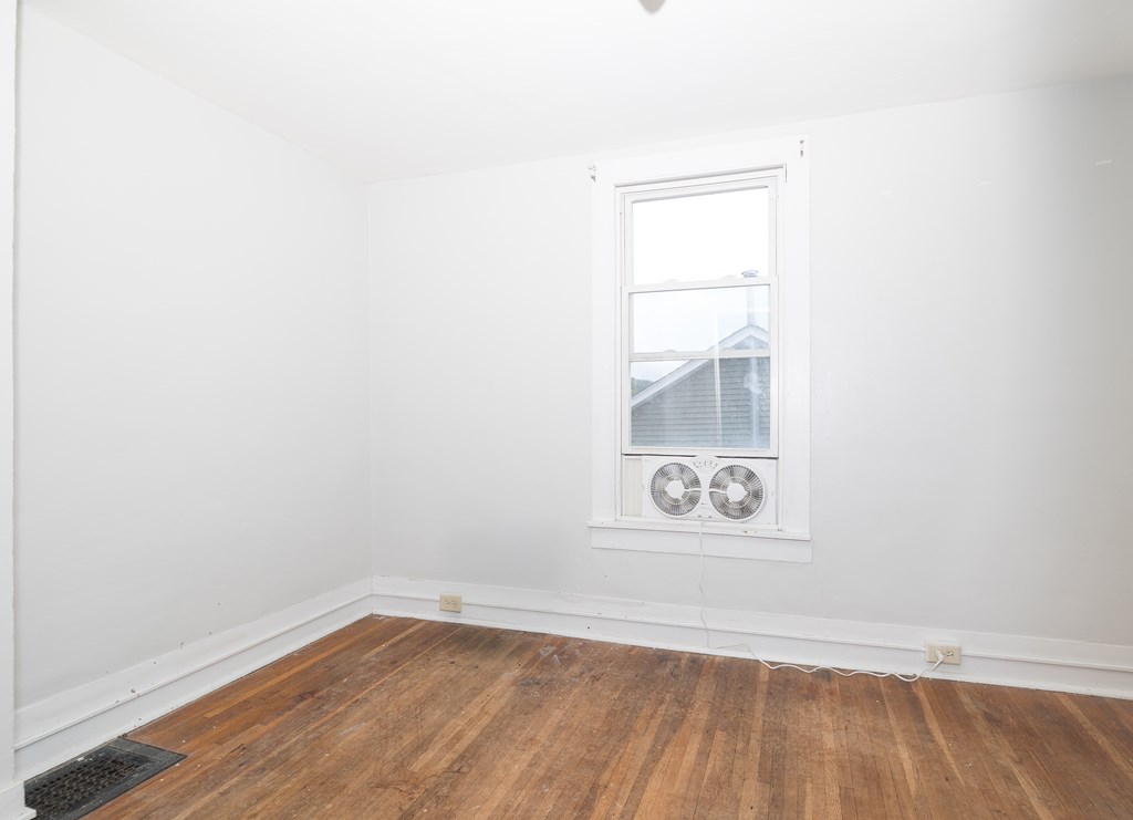72 Saint James St