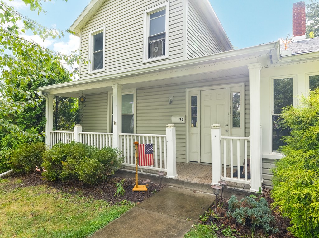72 Saint James St