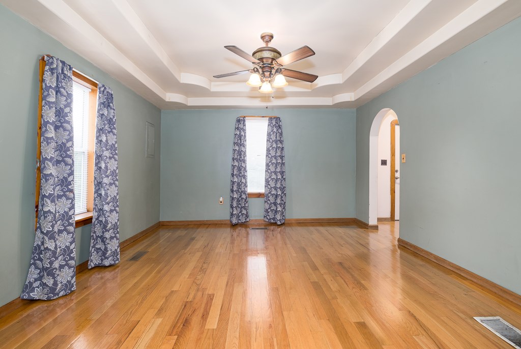 123 Maple Hill Road