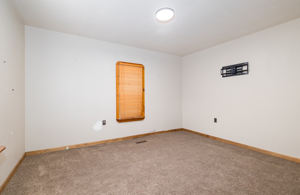 123 Maple Hill Road
