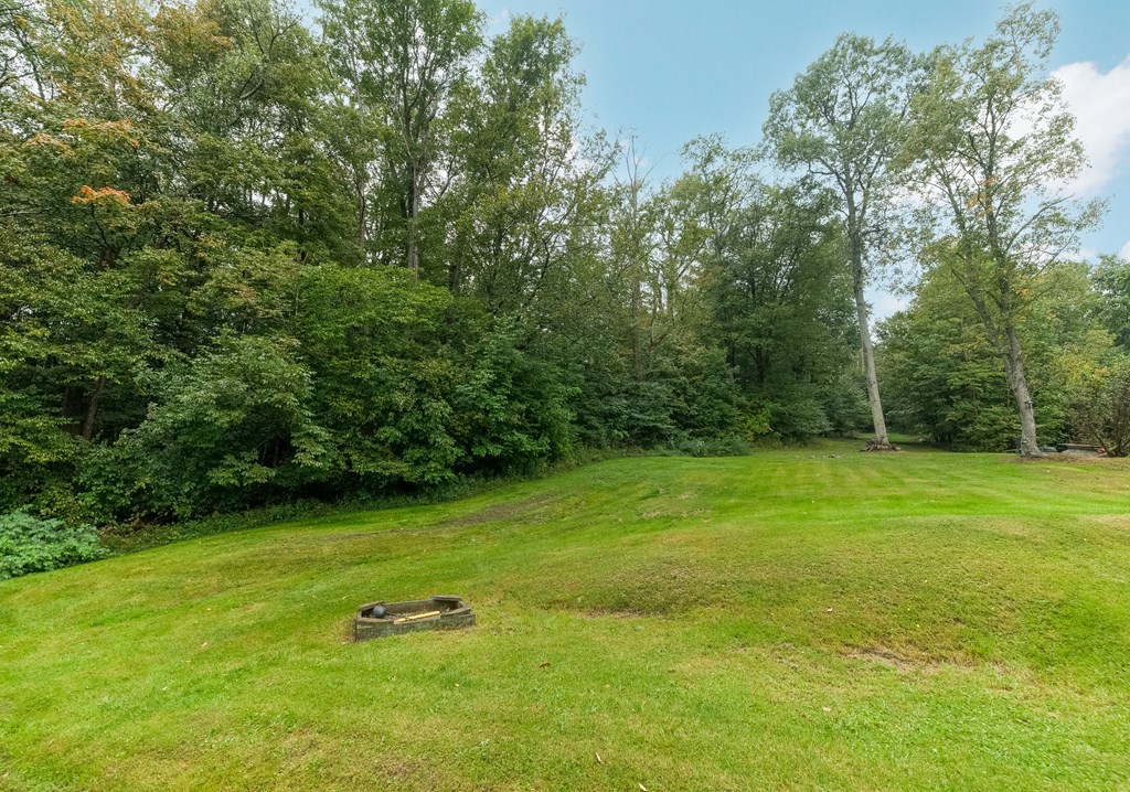 123 Maple Hill Road