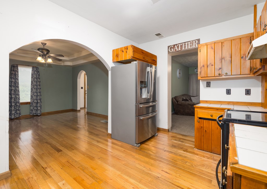 123 Maple Hill Road