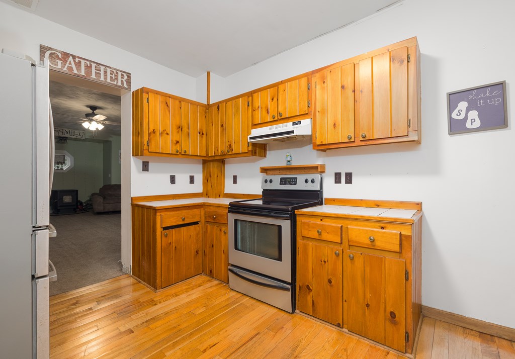 123 Maple Hill Road