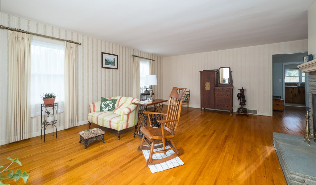 103 Oak Avenue
