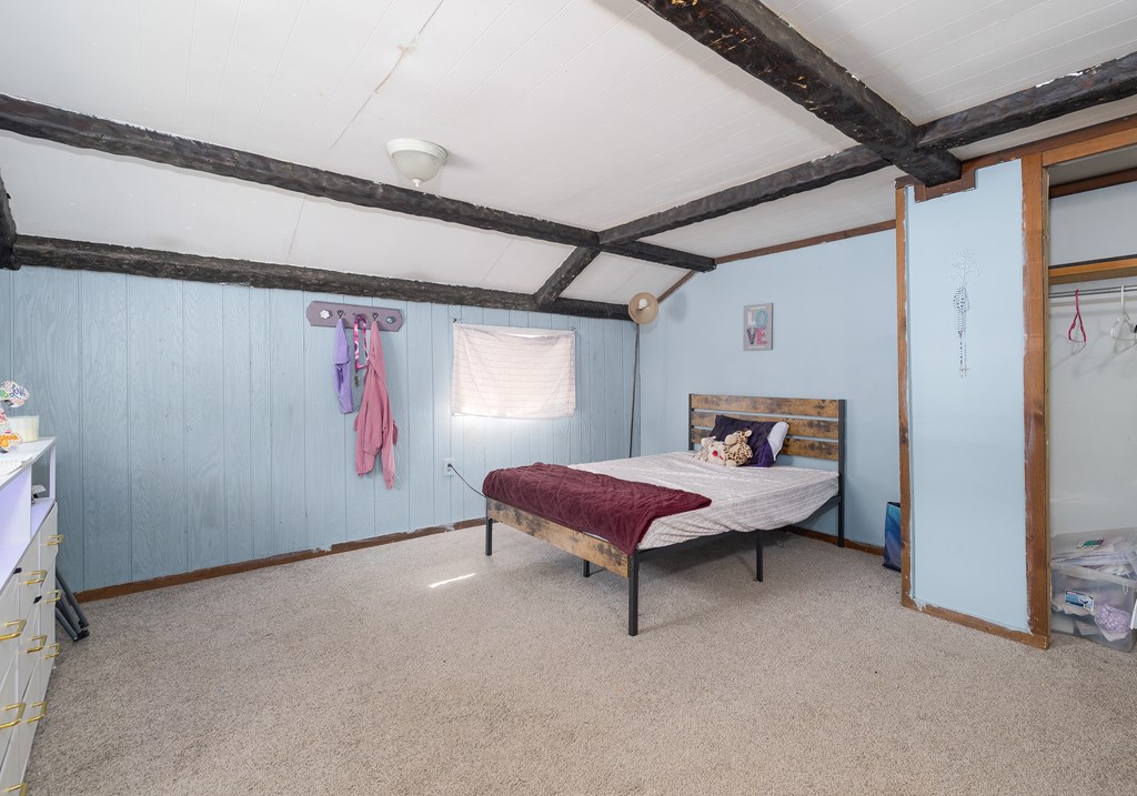 10B Pease Hill Road