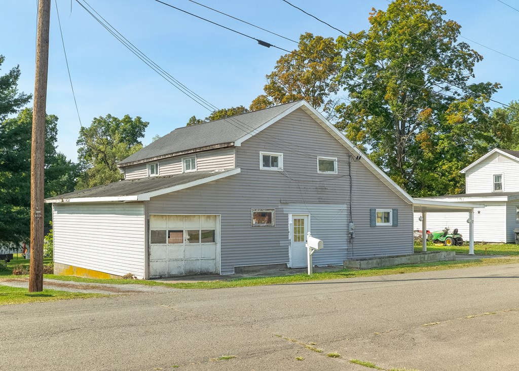 10B Pease Hill Road