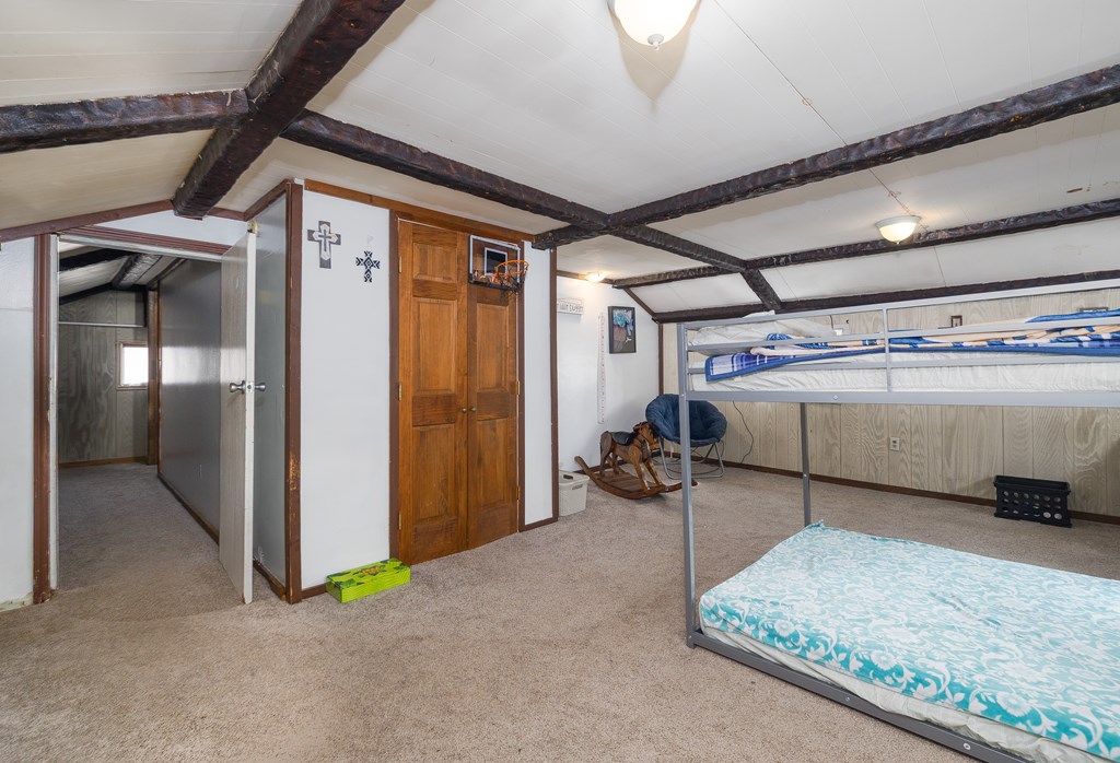 10B Pease Hill Road