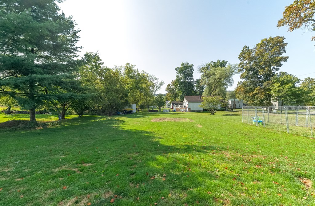 10B Pease Hill Road