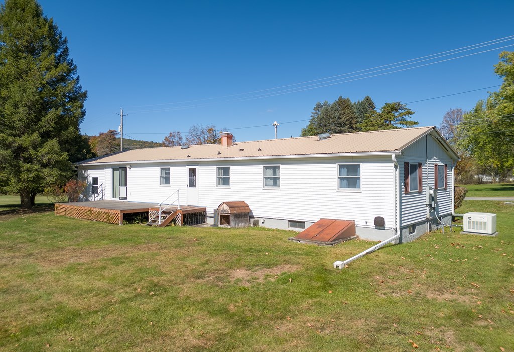 9548 Tannery Creek Road