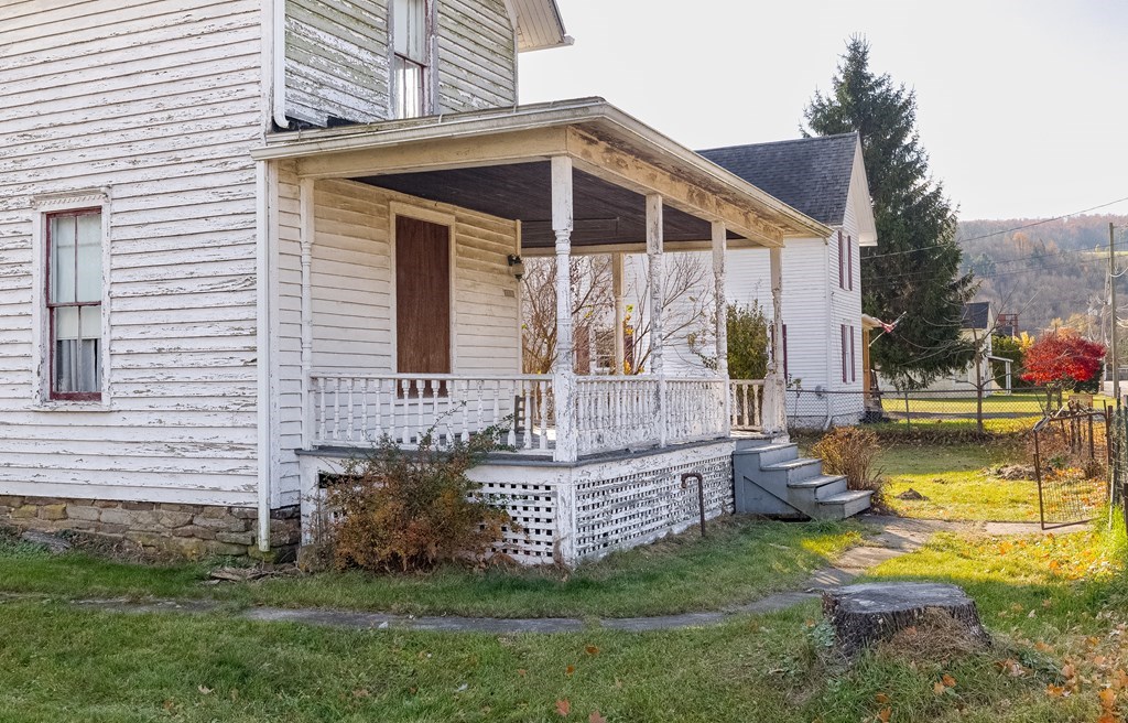 118 Coates Avenue