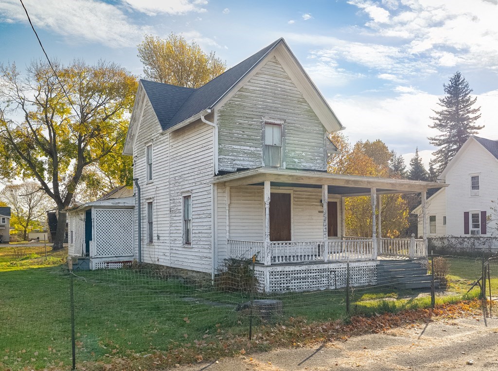 118 Coates Avenue