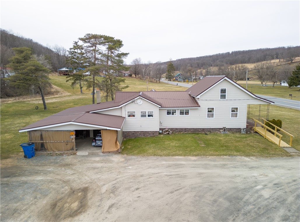 2561 Route 49 E
