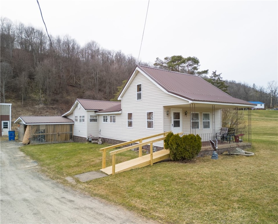 2561 Route 49 E