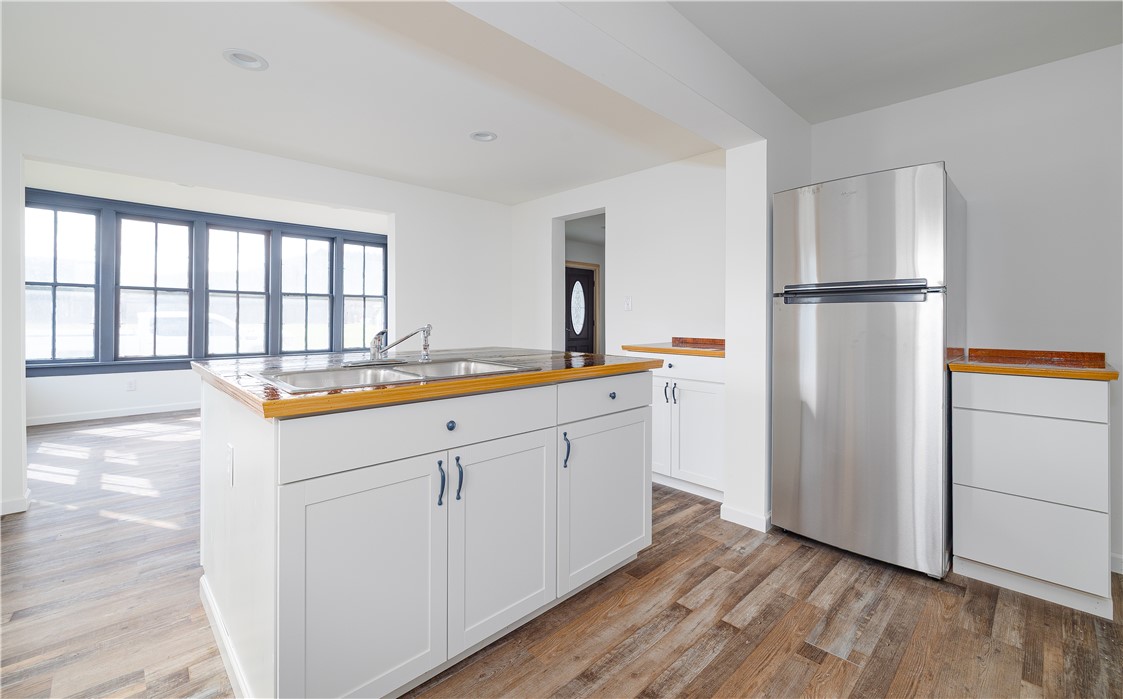 619 East Main Street