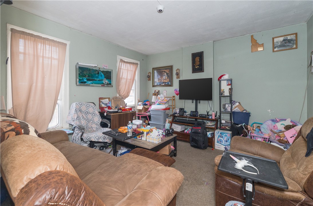 364 West 3rd Street