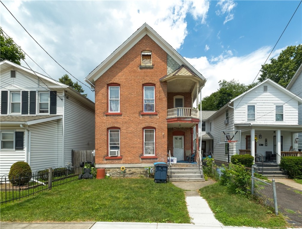 364 West 3rd Street