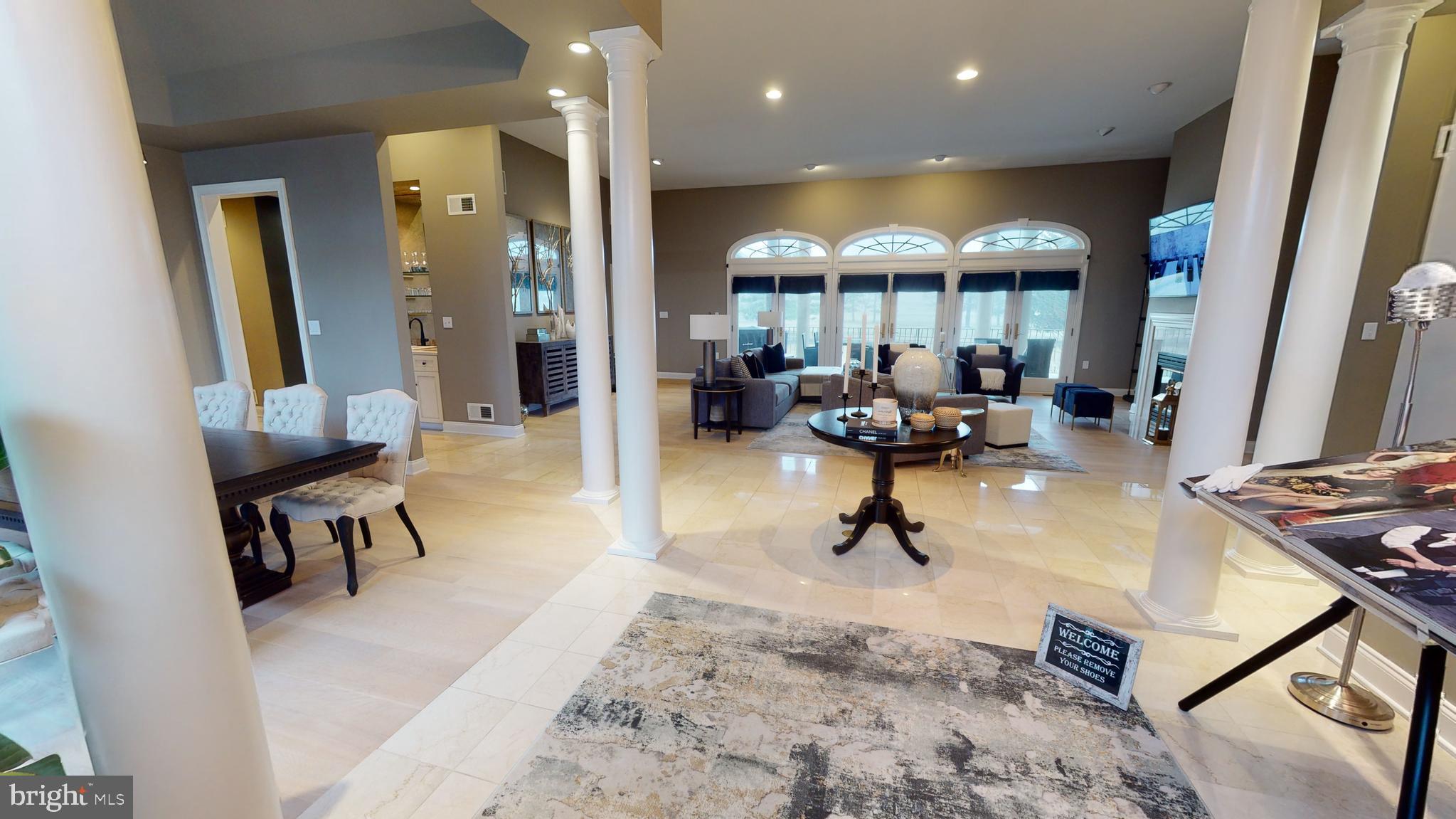 937 GREENBRIAR DRIVE