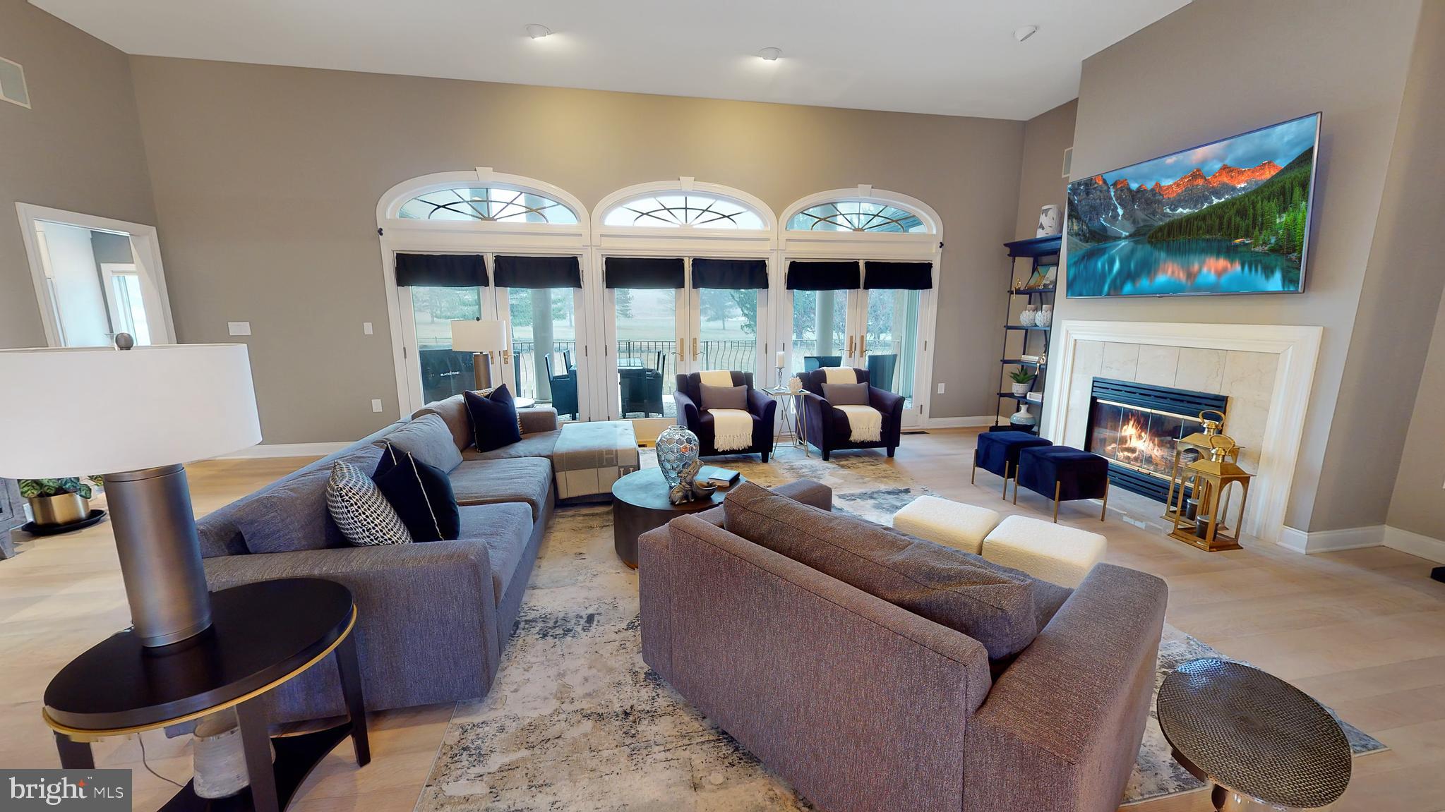 937 GREENBRIAR DRIVE