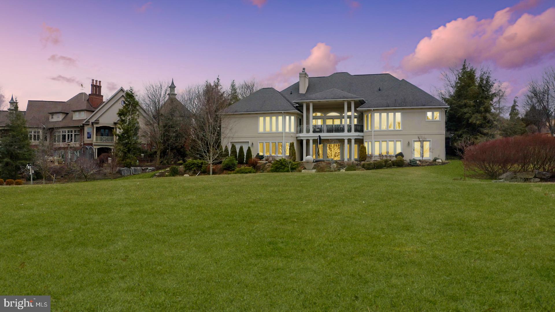 937 GREENBRIAR DRIVE