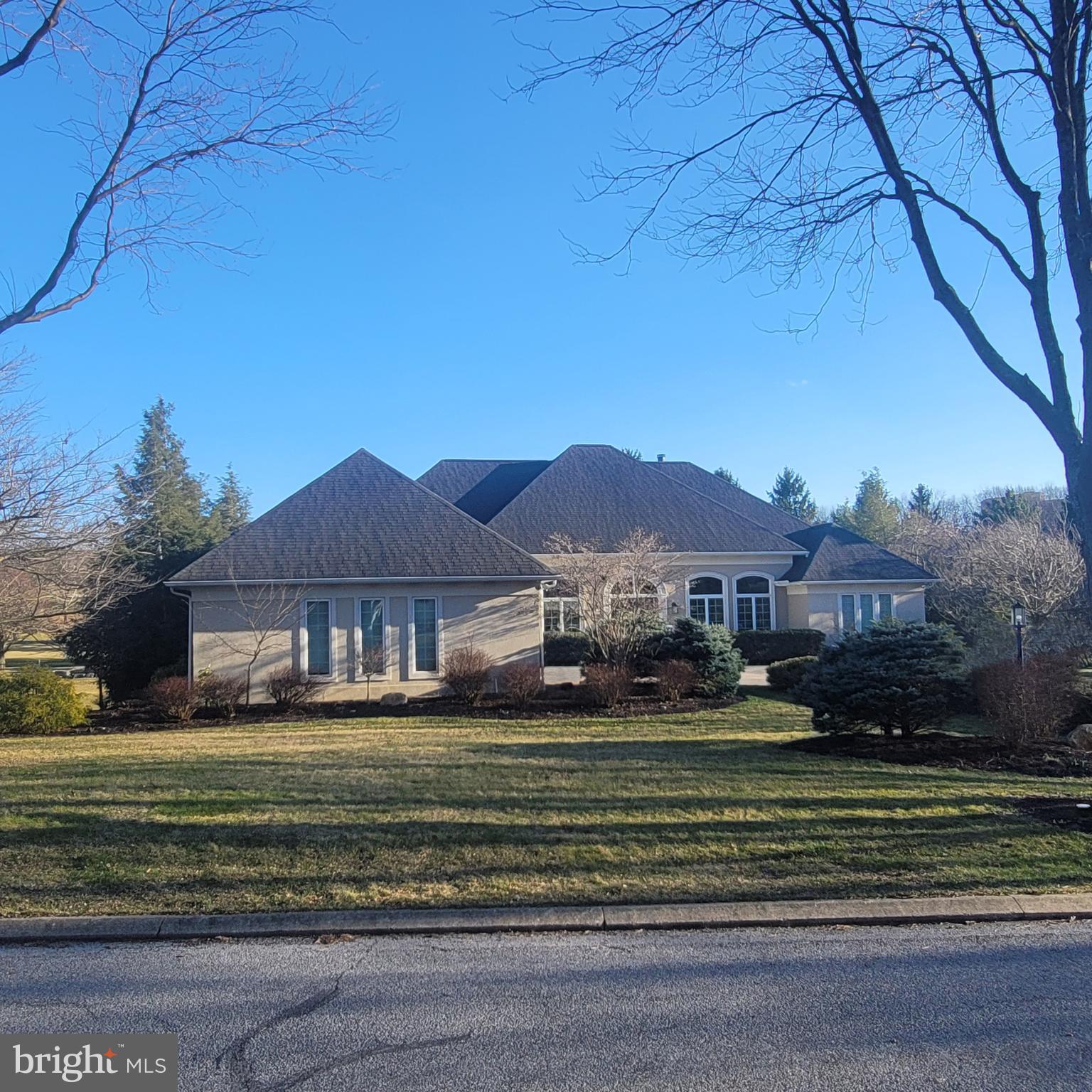 937 GREENBRIAR DRIVE