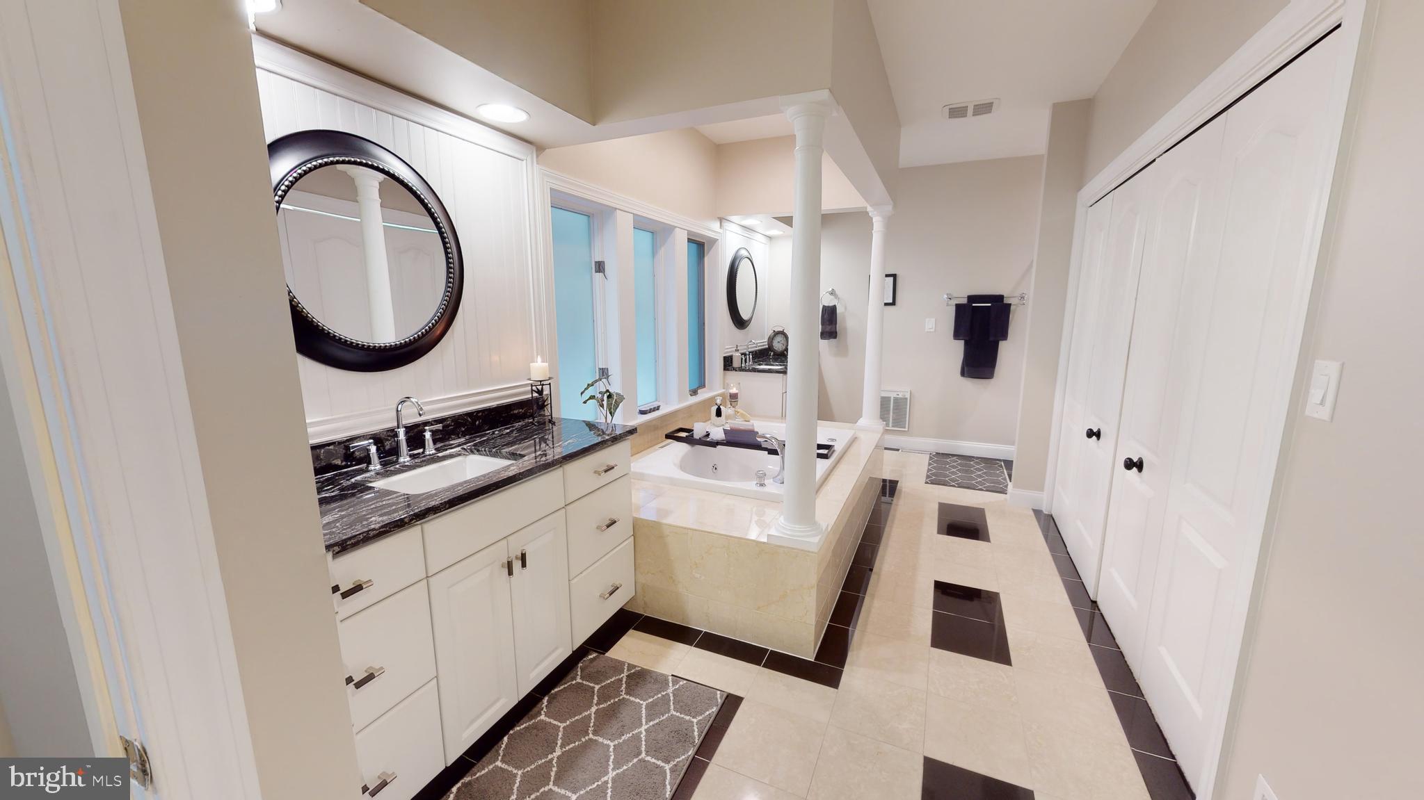 937 GREENBRIAR DRIVE