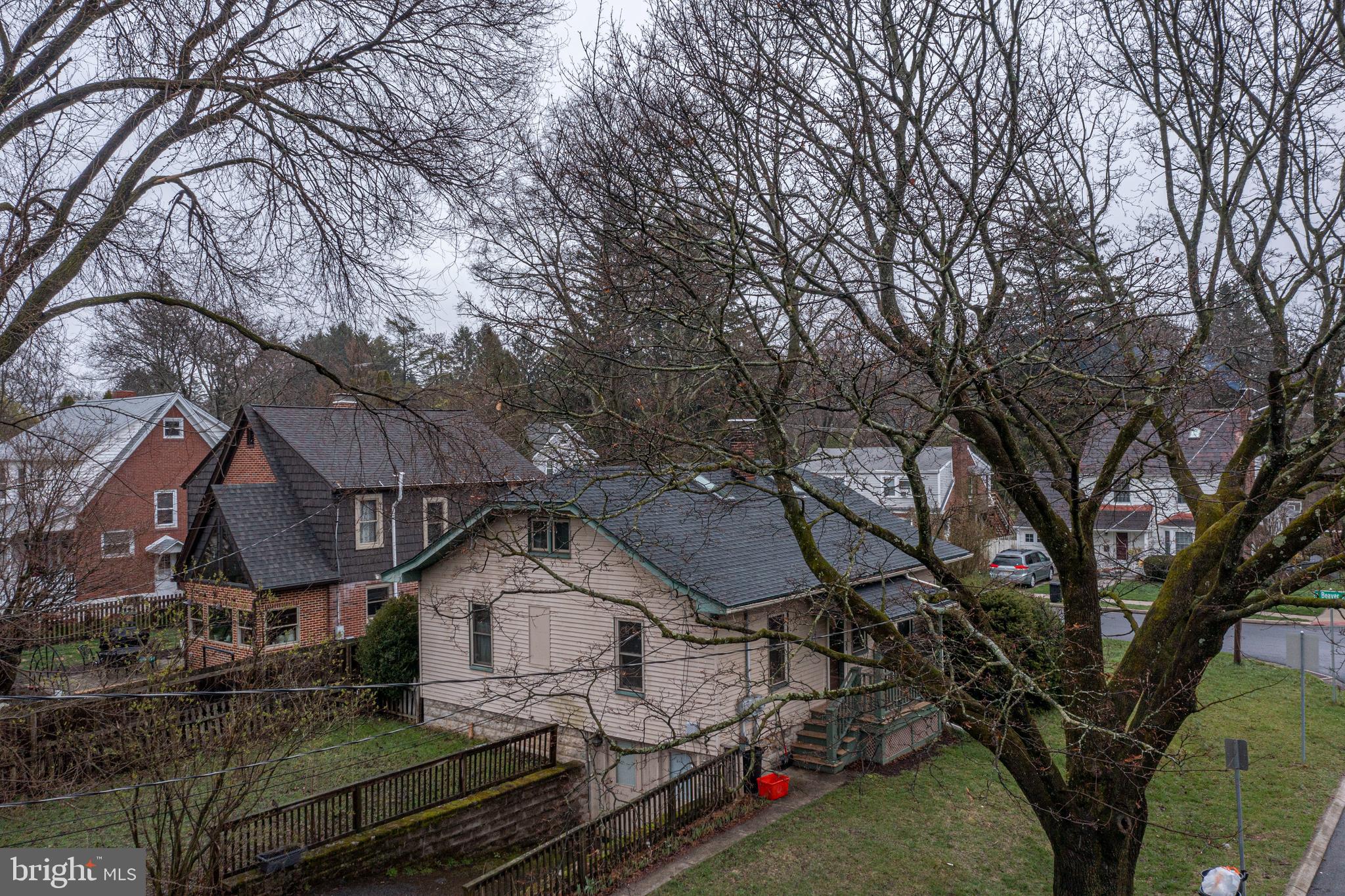 1029 W BEAVER AVENUE