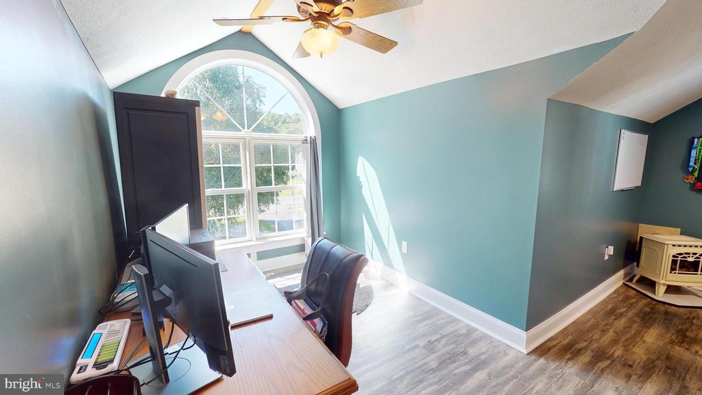 101 BRIAR COURT