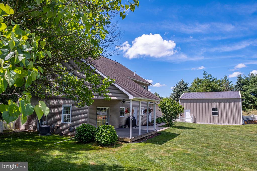 101 BRIAR COURT
