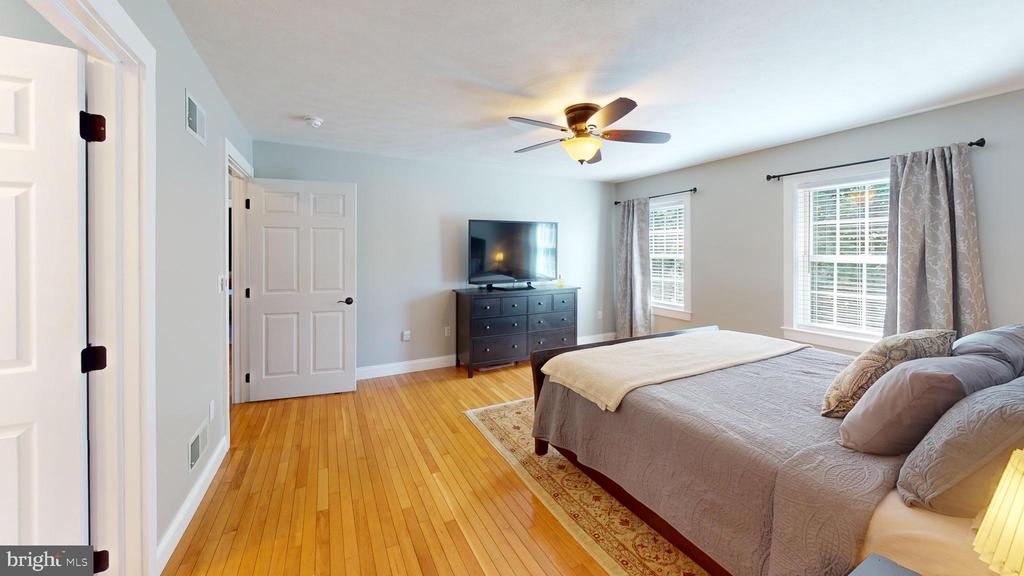 101 BRIAR COURT
