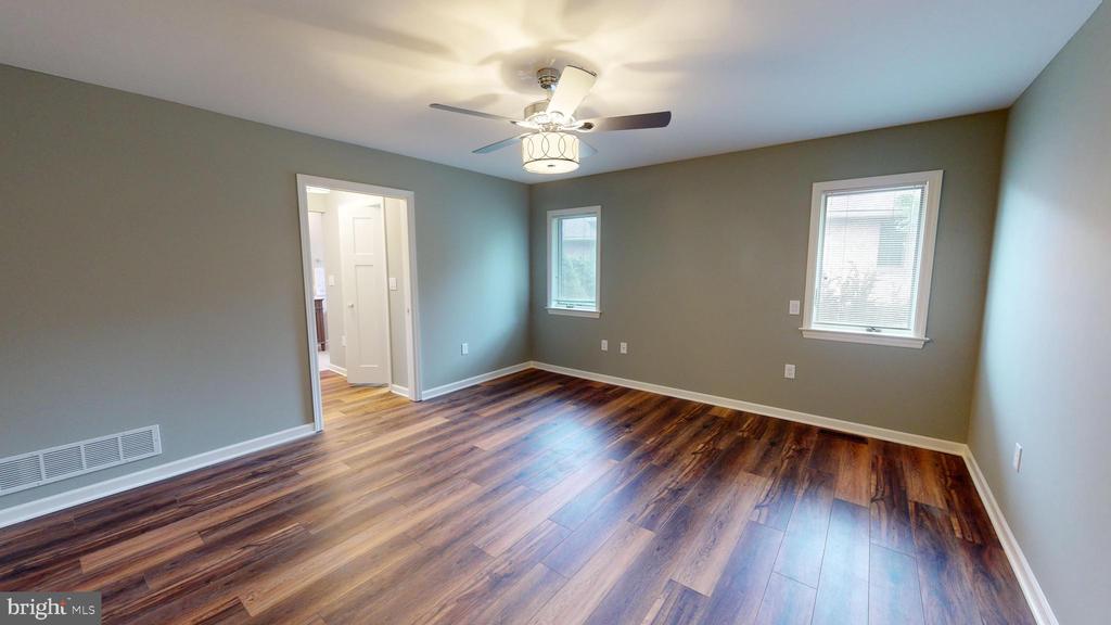 218 HORIZON DRIVE