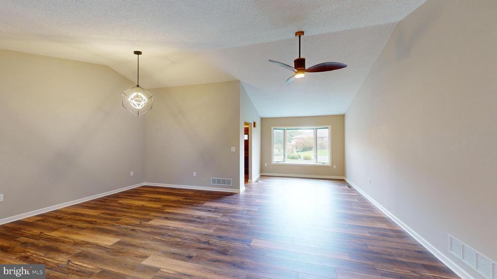 218 HORIZON DRIVE