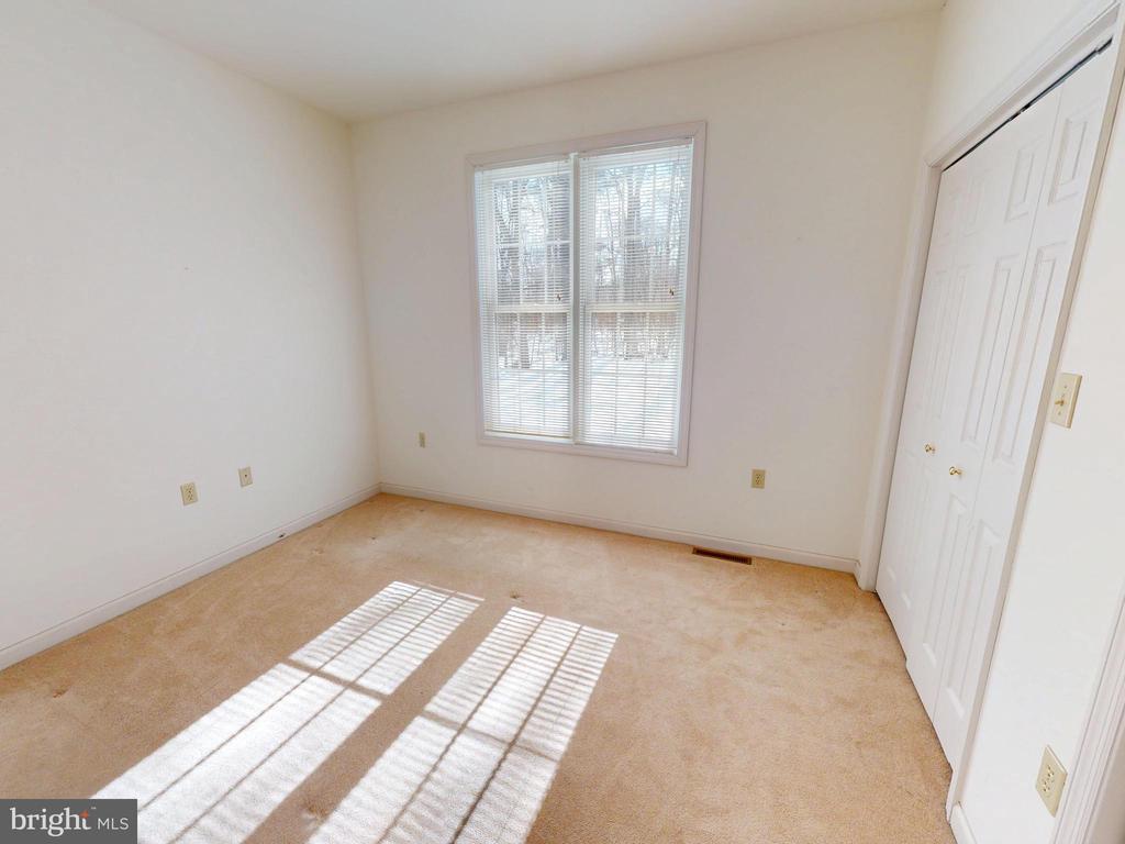2336 SAGAMORE DRIVE