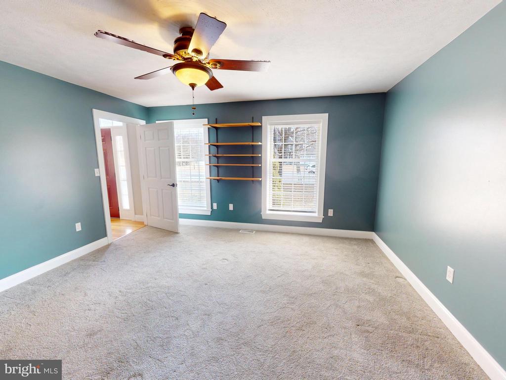 101 BRIAR COURT